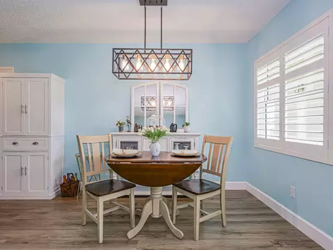 28 Vista Gardens Trl #105, Vero Beach, FL 32962
