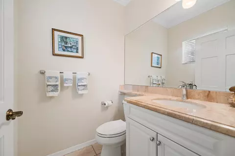 Bath - 3878 N Longview Dr, Jupiter, FL 33477 photo 1 of 4