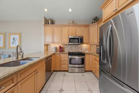 Kitchen - 3878 N Longview Dr, Jupiter, FL 33477 photo 2 of 5
