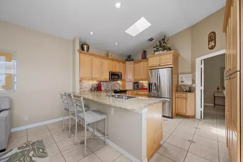 Kitchen - 3878 N Longview Dr, Jupiter, FL 33477 photo 1 of 5