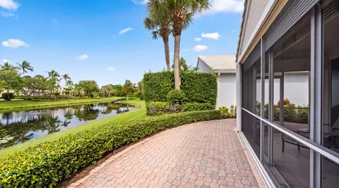 Exterior - 3878 N Longview Dr, Jupiter, FL 33477 photo 4 of 5