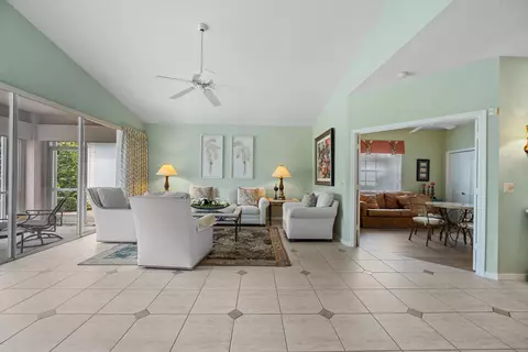 Living - 3878 N Longview Dr, Jupiter, FL 33477 photo 1 of 5