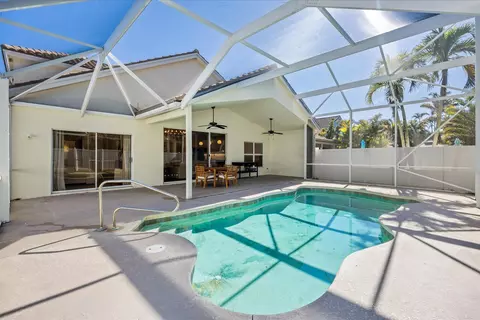 Exterior - 110 Pennock Trace Dr, Jupiter, FL 33458 photo 6 of 10