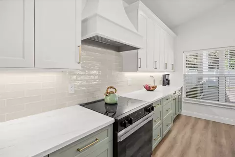 Kitchen - 110 Pennock Trace Dr, Jupiter, FL 33458 photo 6 of 6