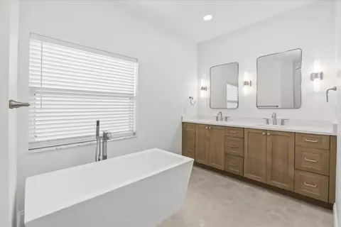 Bath - 110 Pennock Trace Dr, Jupiter, FL 33458 photo 2 of 6