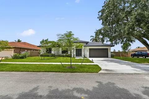 621 NW 42nd Ave, Coconut Creek, FL 33066