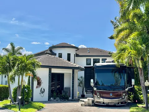486 S Cortez Drive Cir S #486, Margate, FL 33068