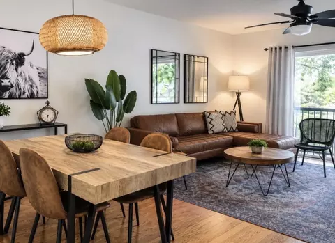 5501 Lakeside Dr #207, Margate, FL 33063