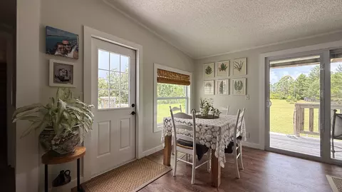 Entry Way - 5820 E Tangerine Ln, Okeechobee, FL 34972 photo 3 of 6