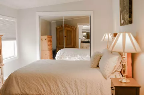 Bedroom - 5820 E Tangerine Ln, Okeechobee, FL 34972 photo 1 of 4