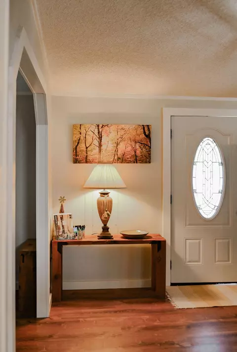 Entry Way - 5820 E Tangerine Ln, Okeechobee, FL 34972 photo 1 of 6