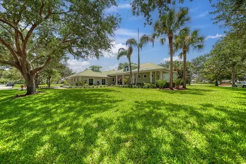 98 SW Cassine Ct, Palm City, FL 34990