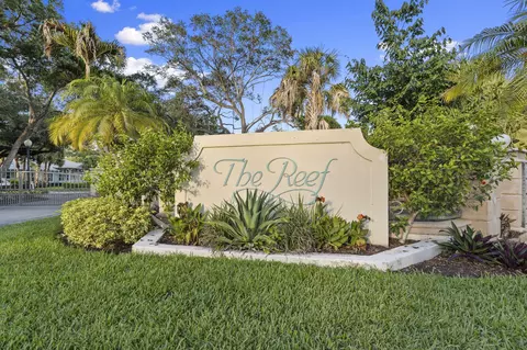 View/Area - 3663 SE Forecastle Ct, Stuart, FL 34997 photo 5 of 7