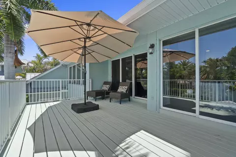 Exterior - 3663 SE Forecastle Ct, Stuart, FL 34997 photo 4 of 5