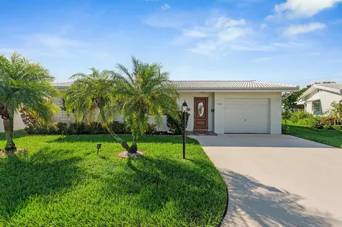 1702 SW 14th Ave, Boynton Beach, FL 33426