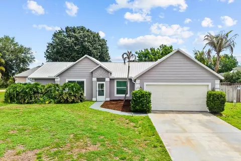 697 SW Jeanne Ave, Port Saint Lucie, FL 34953