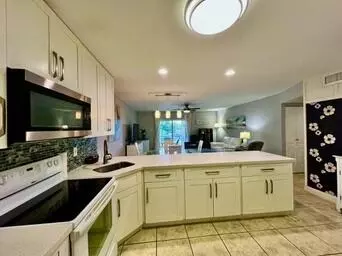 4880 NW 22nd St #214, Lauderhill, FL 33311