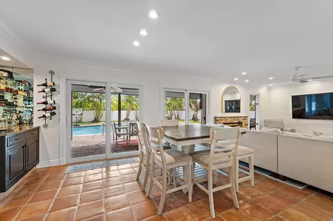 Dining - 88 River Dr, Tequesta, FL 33469 photo 2 of 3
