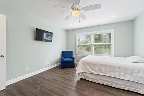 Bedroom - 88 River Dr, Tequesta, FL 33469 photo 5 of 7