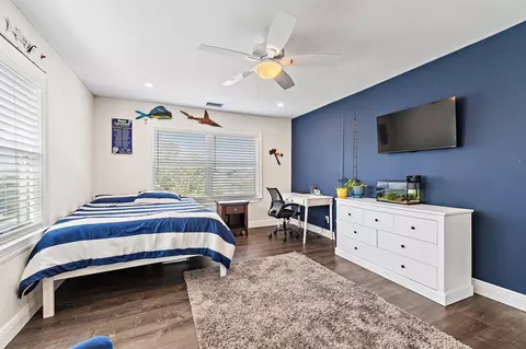 Bedroom - 88 River Dr, Tequesta, FL 33469 photo 2 of 7