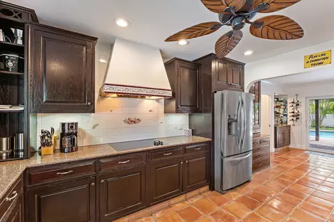 Kitchen - 88 River Dr, Tequesta, FL 33469 photo 2 of 2