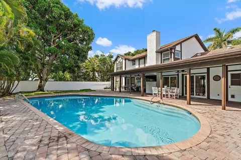 Exterior - 88 River Dr, Tequesta, FL 33469 photo 9 of 11