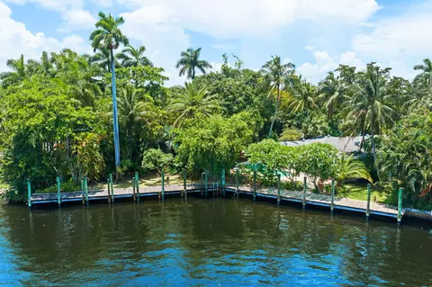 2151 SW 23rd Ter, Fort Lauderdale, FL 33312