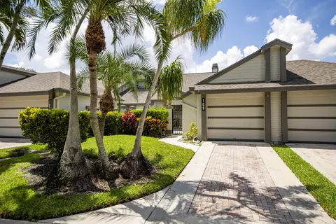 109 Landings Blvd, Greenacres, FL 33413
