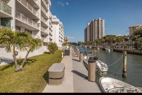 1650 NE 115th St #103, Miami, FL 33181