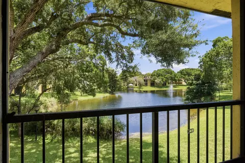 824 SW 9th Street Cir #201, Boca Raton, FL 33486