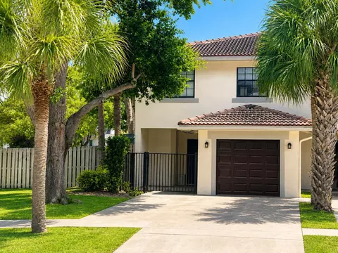 248 Avenue L, Delray Beach, FL 33483