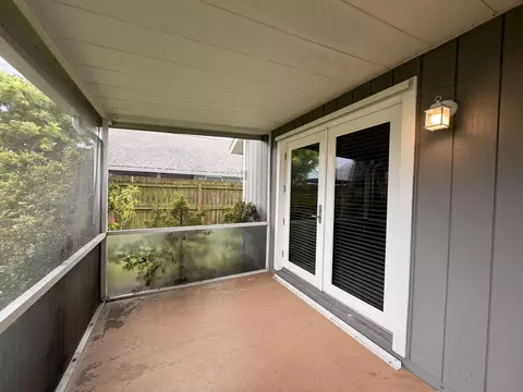 Exterior - 6160 Lucerne St, Jupiter, FL 33458 photo 2 of 8