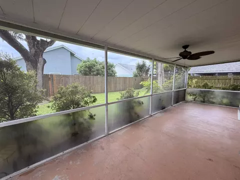 Exterior - 6160 Lucerne St, Jupiter, FL 33458 photo 4 of 8