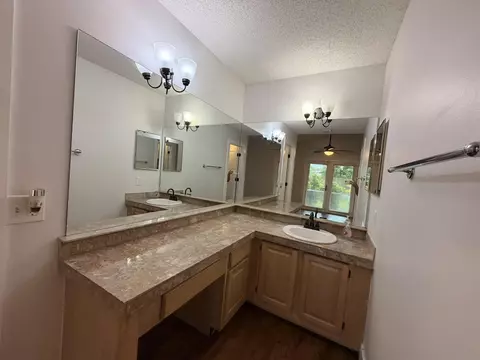 Bath - 6160 Lucerne St, Jupiter, FL 33458 photo 1 of 3