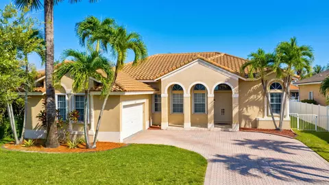 16483 NW 12th St, Pembroke Pines, FL 33028