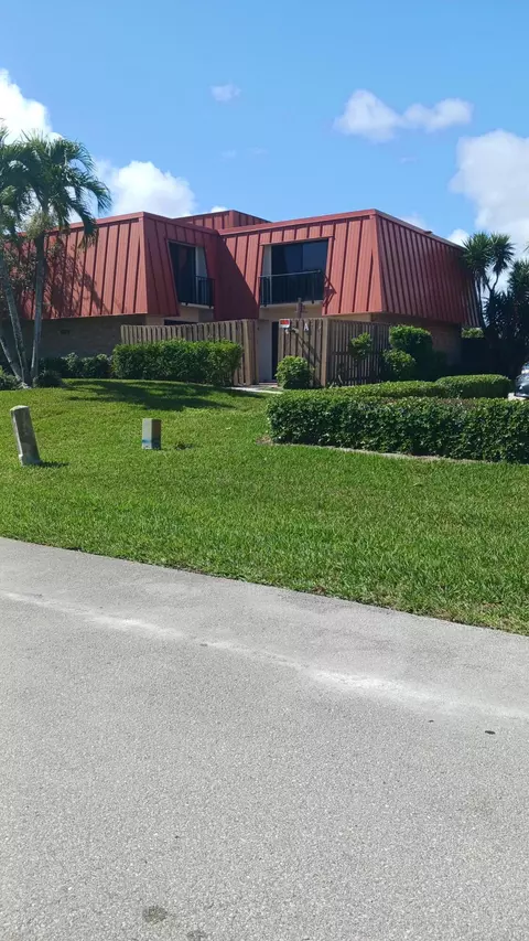 3310 Meridian Way S #A, Palm Beach Gardens, FL 33410
