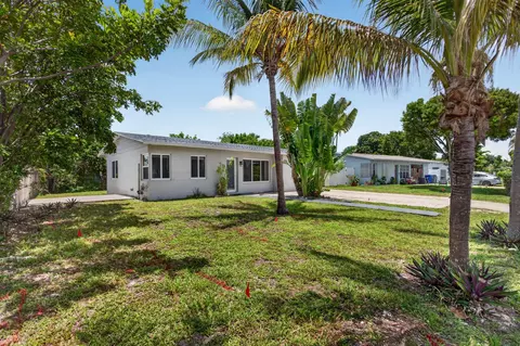 2811 NE 9th Ter, Pompano Beach, FL 33064