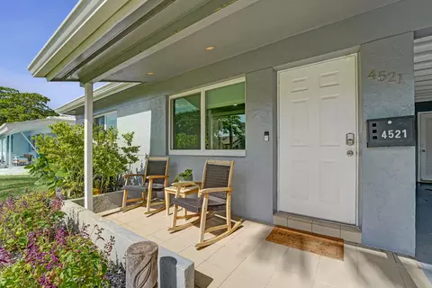 4521 NE 2nd Ave, Oakland Park, FL 33334