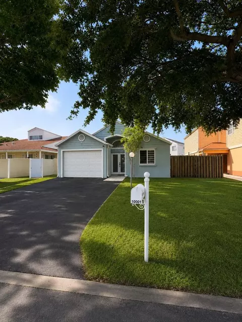 10031 SW 223rd Ter, Cutler Bay, FL 33190