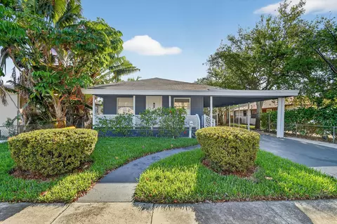 1006 S M St, Lake Worth Beach, FL 33460