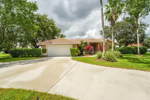 10884 Paso Fino Dr, Wellington, FL 33449