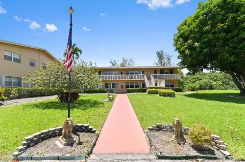 75 Camden Dr #C, West Palm Beach, FL 33417