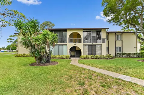 3561 Pine Tree Ct #A-2, Greenacres, FL 33463