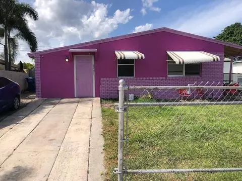 1052 W 26th St, Riviera Beach, FL 33410