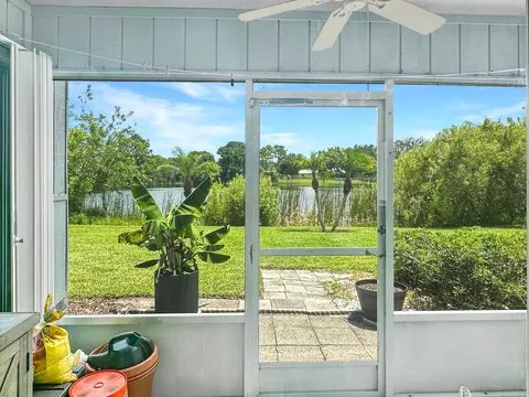 5717 Deer Run Dr #4A, Fort Pierce, FL 34951