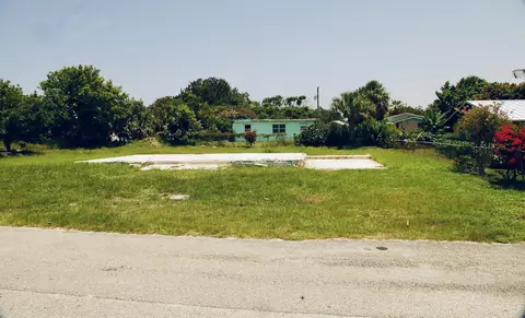 8480 SE Citrus Way, Hobe Sound, FL 33455