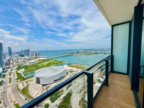 398 NE 5th St #3907, Miami, FL 33132