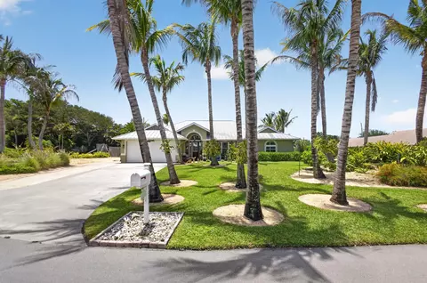 8081 SE Shiloh Ter, Hobe Sound, FL 33455