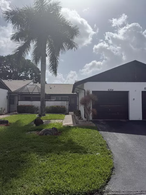 6304 Wedgewood Ter #B8, Tamarac, FL 33321