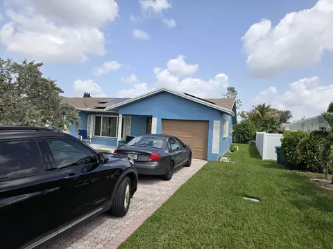 8111 NW 100th Ter NW, Tamarac, FL 33321